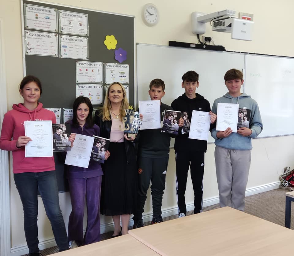 II miejsce w Międzyszkolnym Konkursie Historycznym „Wehikuł Czasu” dla uczniów klasy 7. Brawo!!!