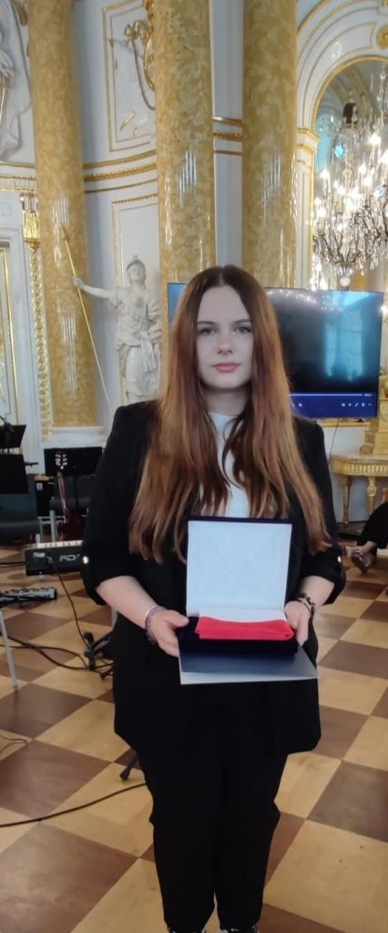 Aleksandra Adamska laureatką Międzynarodowego Konkursu „Być Polakiem”